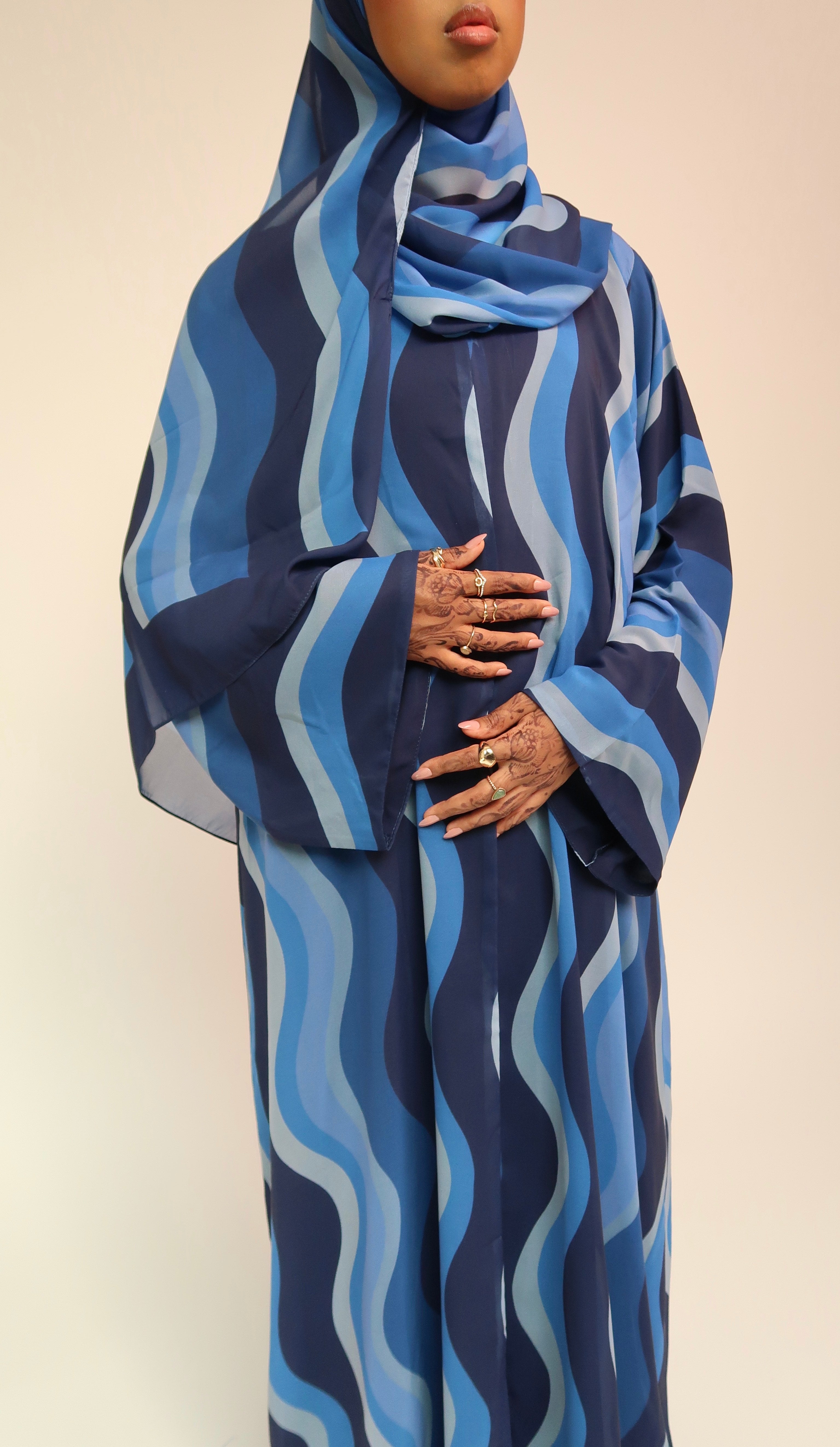 موج | Mawj - Blue Wavy
